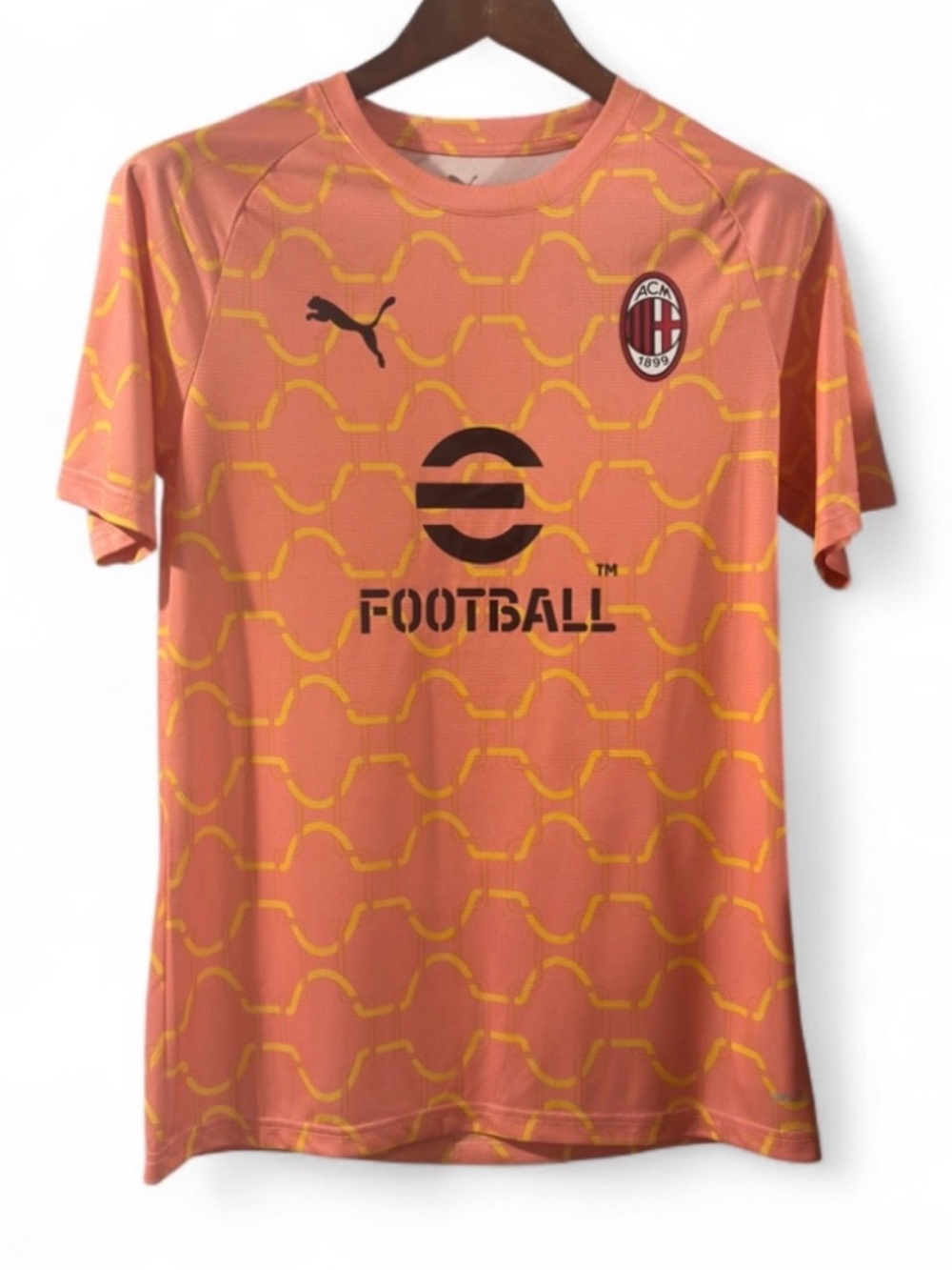 Puma dryCELL AC Milan Warm-Up Soccer Jersey Size Men’s Small (NWT)